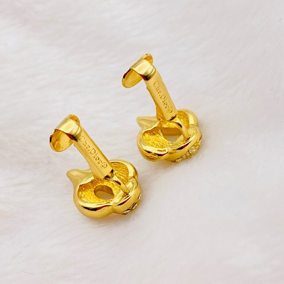 Authentic Christian Dior Rhinestones Gold tone clip earring - Picture 10 of 11